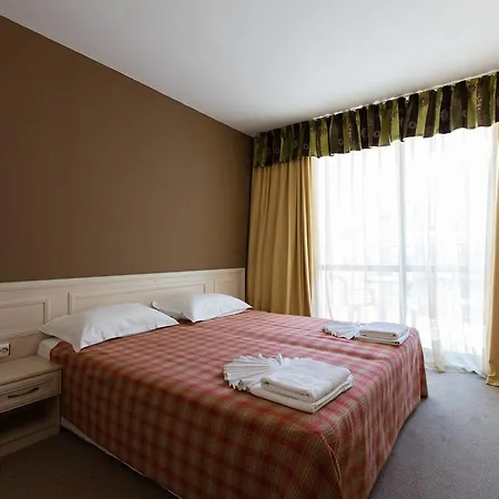 ❤ 1 Bedroom W Kitchen & Pool View ❤wz❤ Apartman